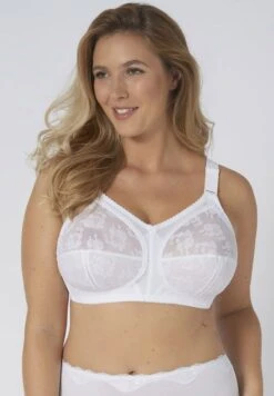 Triumph T-Shirt BH - White