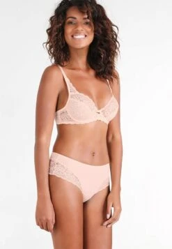 Triumph AMOURETTE SPOTLIGHT HIPSTER - Slip - Orange Highlight -Triumph Verkäufe 2025 1b7ee6f7e4d84274aac8cbc5013e6910