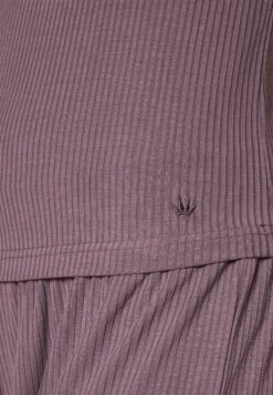 Triumph NATURAL SPOTLIGHT CAMISOLE - Nachtwäsche Shirt - Taupe -Triumph Verkäufe 2025 2d6f04b22bd648c49952f2acffd1ce10