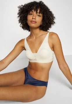 Triumph VIVID SPOTLIGHT BRAZILIAN - Slip - Deep Water -Triumph Verkäufe 2025 422a5408ce37493382b3cf971d075c43