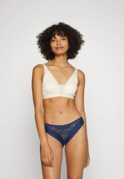 Triumph Verkäufe 2025 -Triumph Verkäufe 2025 6733b43fffc04488bceb015803021caf