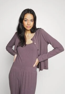 Triumph NATURAL SPOTLIGHT CARDIGAN - Nachtwäsche Shirt - Pigeon Grey -Triumph Verkäufe 2025 6b040df6580845ef9ab8f2817dc0cd47