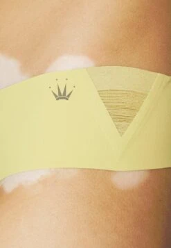 Triumph Slip - Moss Light -Triumph Verkäufe 2025 6b947df1d7ad44feb7afe361ee4be5c7