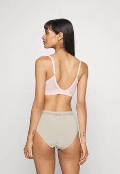 Triumph FEEL OF MIDI 2 PACK - Slip - Creamy Dream -Triumph Verkäufe 2025 71ffdb2812c14f8ebb6571c76a9efb3c