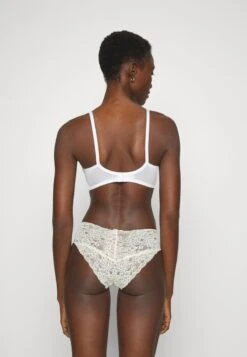Triumph COMPLIMENT - Bügel BH - White -Triumph Verkäufe 2025 a9c58a2925ec4843bc45aa97e6b034ce