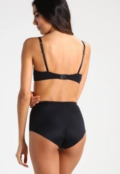 Triumph BODY MAKE UP ESSENT N - Triangel BH - Black -Triumph Verkäufe 2025 c884dfdbe494465dac13db526859d55d