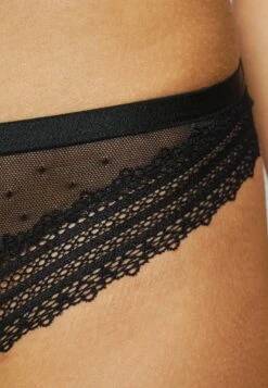 Triumph TEMPTING - String - Black -Triumph Verkäufe 2025 d14d661ef057440386fcd98c893d4ca0