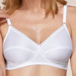 Triumph (1QC49) BH Ohne Bügel Elastiform