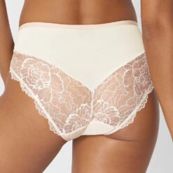 Triumph Spacer BH Peony Florale -Triumph Verkäufe 2025 prod 437450 details 1 1600173424 2