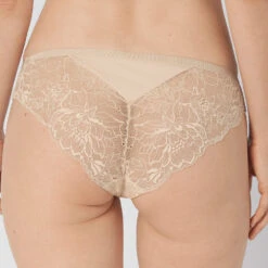 Triumph Brazilian Amourette Charm -Triumph Verkäufe 2025 prod 447840 details 5 1610964515 4