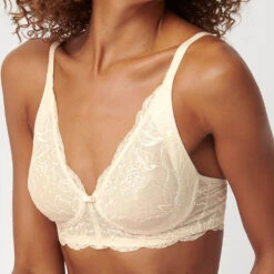 Triumph Brazilian Smart Lace -Triumph Verkäufe 2025 prod 490241 details 0 1638351667
