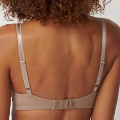 Triumph Bügel BH Amourette Charm Pure -Triumph Verkäufe 2025 prod 494567 details 1 1646985514