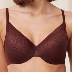 Triumph String Signature Sheer 16 Triumph String Signature Sheer -Triumph Verkäufe 2025 prod 556010 details 1 1696581935 1