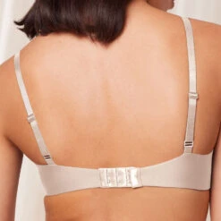 Triumph Tai Slip Pure Micro -Triumph Verkäufe 2025 prod 556433 details 1 1696859057