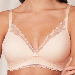 Triumph Hipster String Amourette Charm Delight -Triumph Verkäufe 2025 prod 562833 details 1 1707992197 1