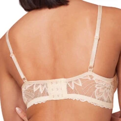 Triumph Hipster String Amourette Charm Delight -Triumph Verkäufe 2025 prod 562863 details 1 1707993653 2