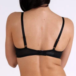 Triumph (1QK82) Hipster Amourette Spotlight -Triumph Verkäufe 2025 product 188539 3 2