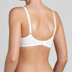 Triumph (1QC59) BH Ohne Bügel Amourette 300 9 Triumph (1QC59) BH Ohne Bügel Amourette 300 -Triumph Verkäufe 2025 product 299553 3 1475850002